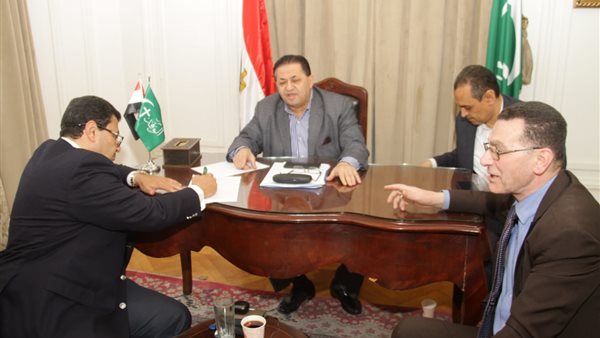 اللجنة المشرفة على