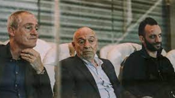 فيريرا بجانب أمير