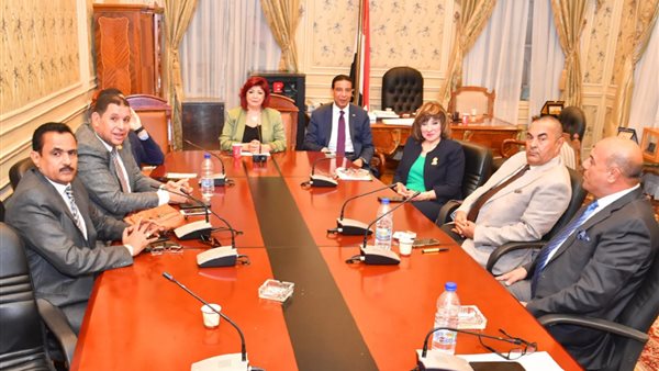 لجنة السياحة بمجلس