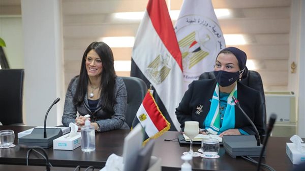 وزيرتا البيئة والتعاون