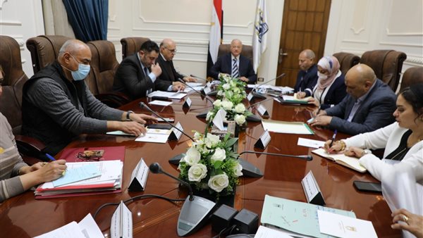 محافظ القاهرة خلال