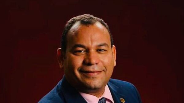 الكاتب الصحفي عبدالجواد