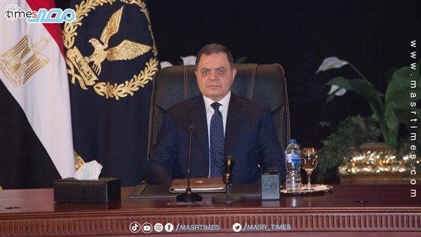  محمود توفيق  وزير