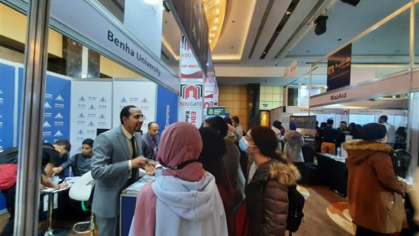 جانب من المعرض