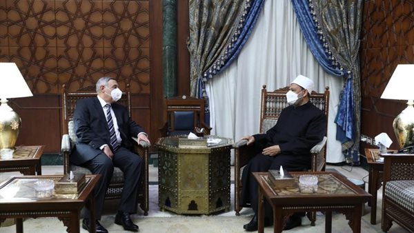 صورة من اللقاء