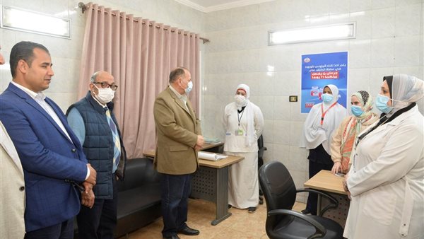 محافظ أسيوط خلال