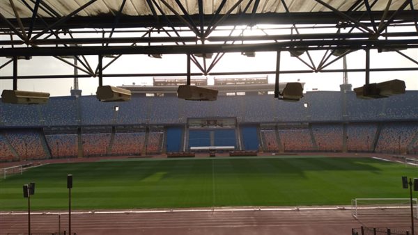 ملعب ستاد القاهرة