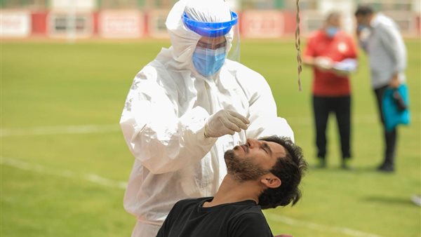 لاعبو الاهلي يجرون