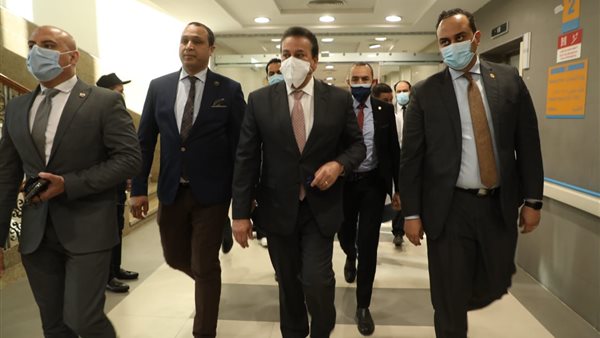 جولة وزير التعليم