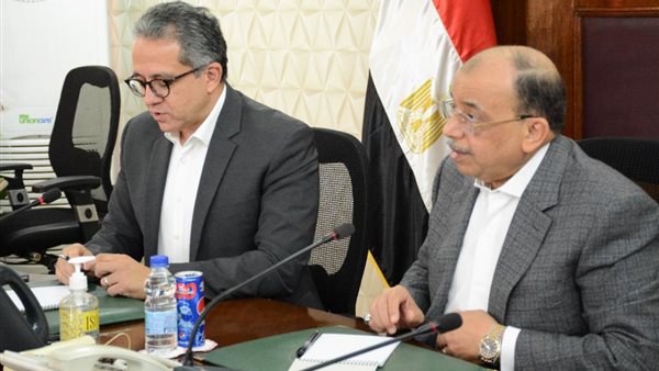 وزيرا التنمية والسياحة