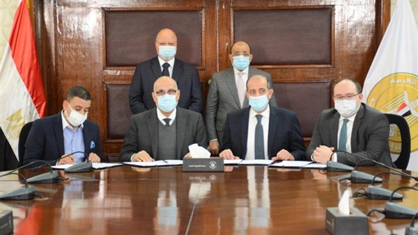 جانب من مراسم التوقيع