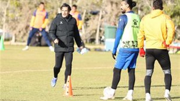 الميدا يقود تدريبات