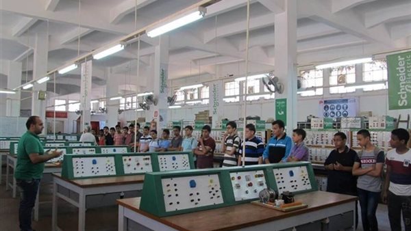 المدارس الفنية