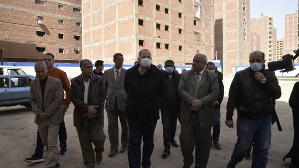 محافظ أسيوط خلال