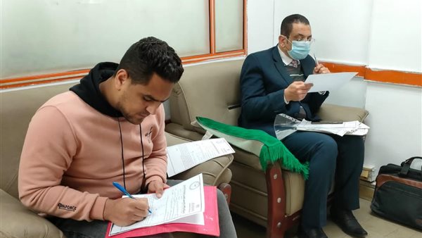  الطلاب العائدين