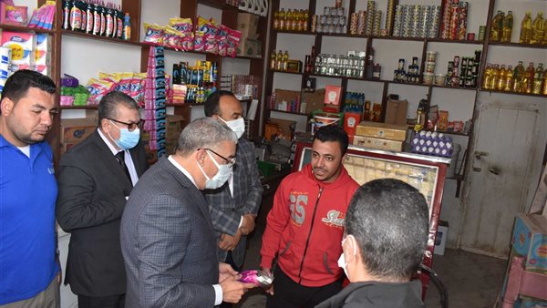 محافظ المنيا خلال