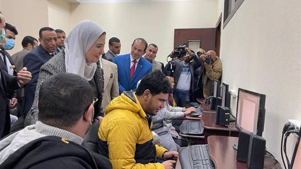 نيفين القباج وزيرة