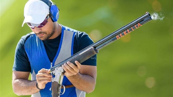 عزمي محيلبه