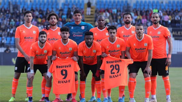 دعم لاعبي فاركو في