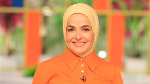 منى عبد الغني 