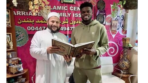 توماس بارتي والمأذون