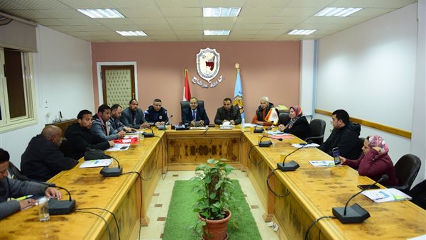 اجتماع في جامعة سوهاج