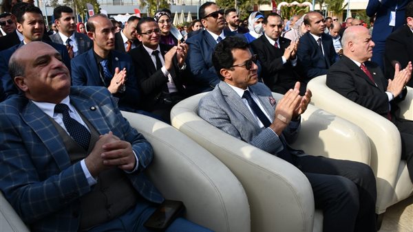 اشرف صبحي وزير الشباب