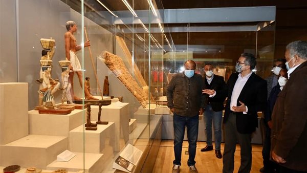 تفقد وزير السياحة