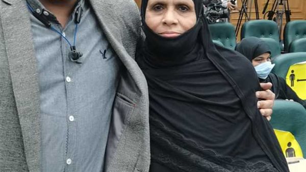 الأم المثالية في