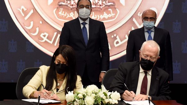 التوقيع على اتفاقية