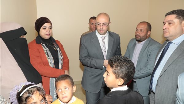 محافظ بني سويف خلال