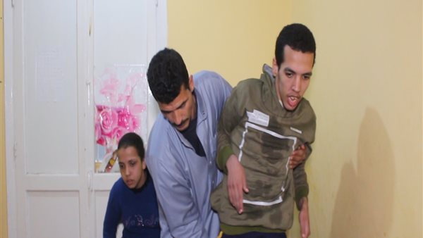 الاب وابنائه 