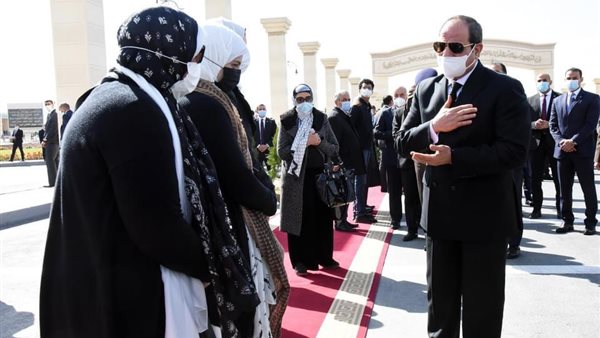 الرئيس يقدم واجب