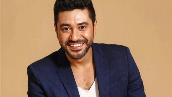 الفنان محمد عز