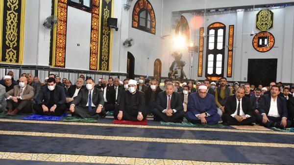 وزير الاوقاف والمحافظ