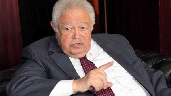 نقيب المحامين رجائي