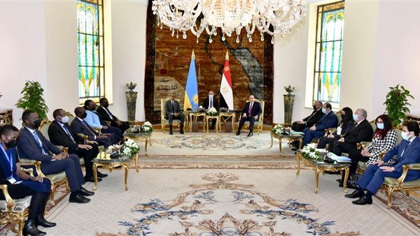 الرئيس السيسي يلتقي