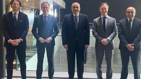 صورة من اللقاء