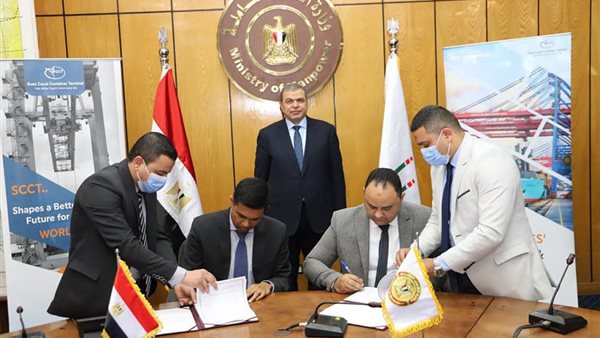 جانب من مراسم التوقيع