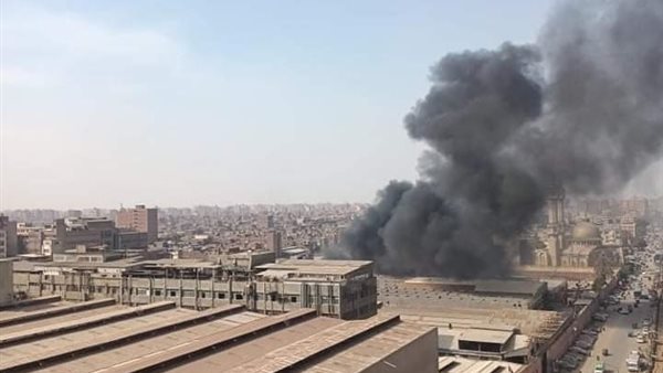 جانب من الحريق