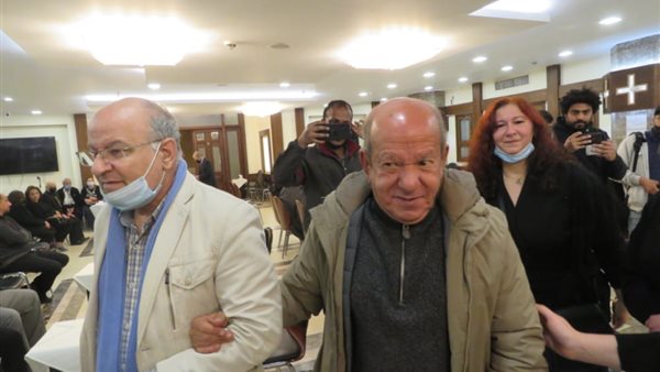 عزاء عهدي صادق