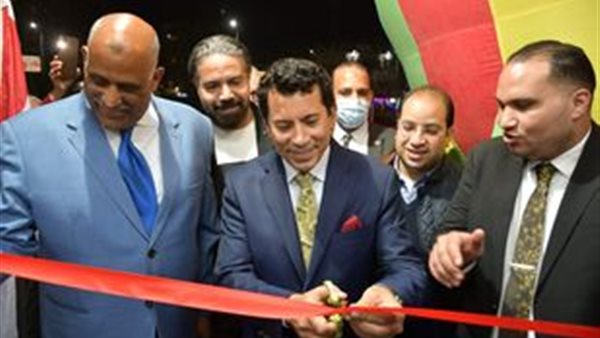 وزير الشباب والرياضة