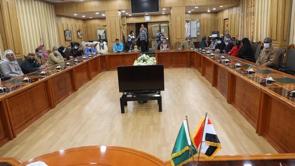 صورة من اجتماع محافظة