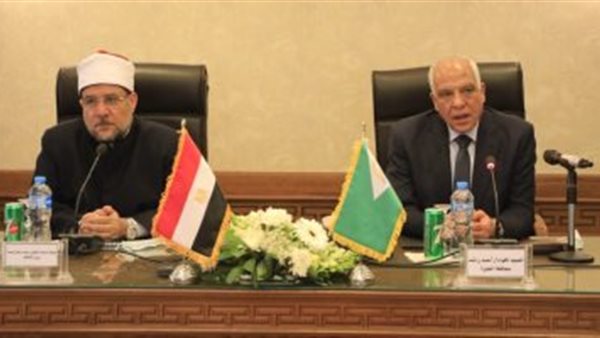 وزير الأوقاف ومحافظ