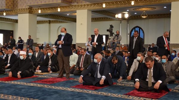 صلاة الجمعة بعد افتتاح