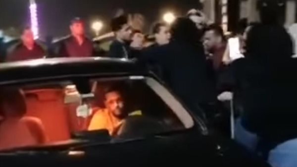 طرد مطرب المهرجانات