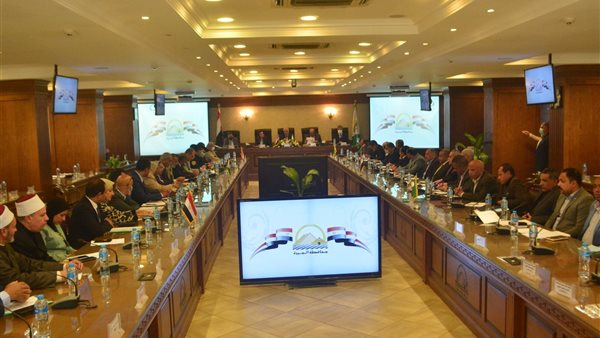 محافظ الجيزة خلال