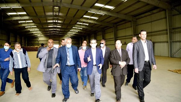 محافظ المنوفية خلال