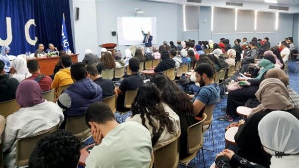 طلاب جامعة بدر 