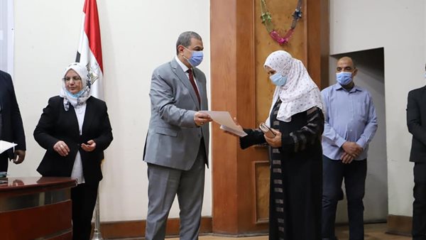 وزير القوى العاملة